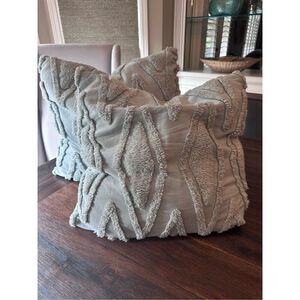 Set of 2 boho pillows